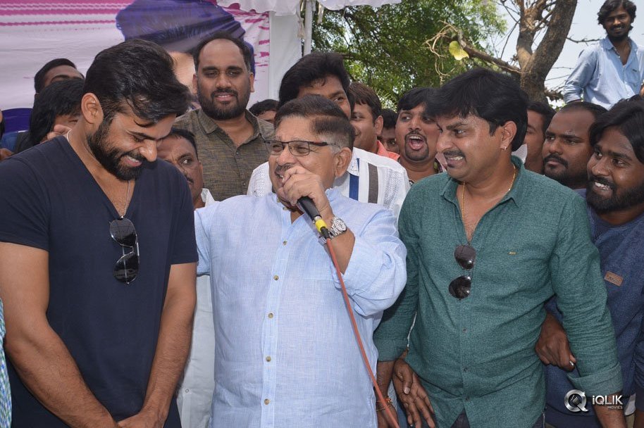 Ram-Charan-Birthday-Celebrations-At-Chiranjeevi-Blood-Bank